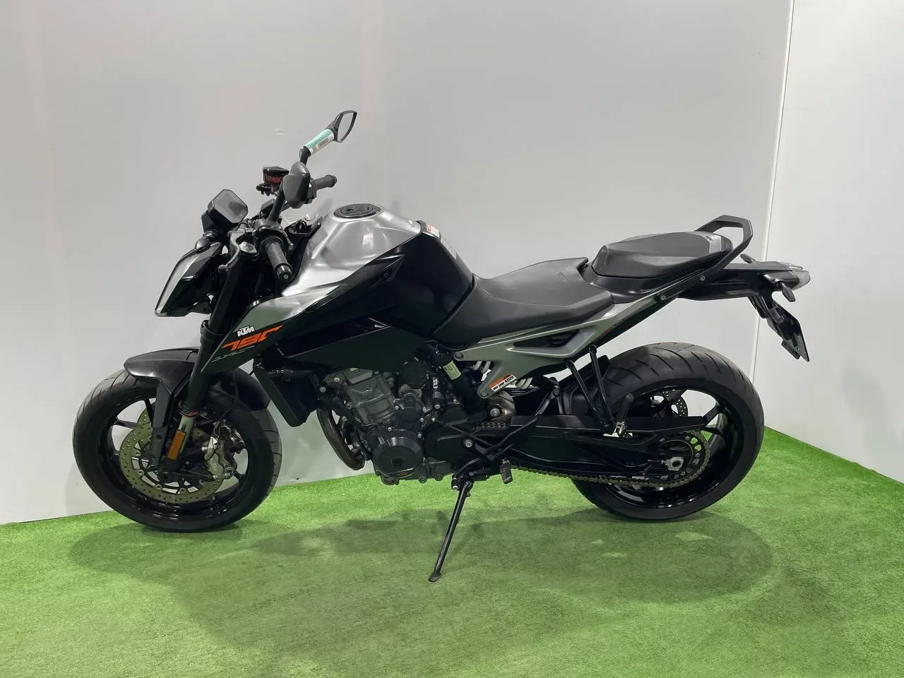 KTM 790 DUKE в наличии во Владивостоке  Характеристики:  - 2018 год - объем 790 см3 - Аукцион BDS - 