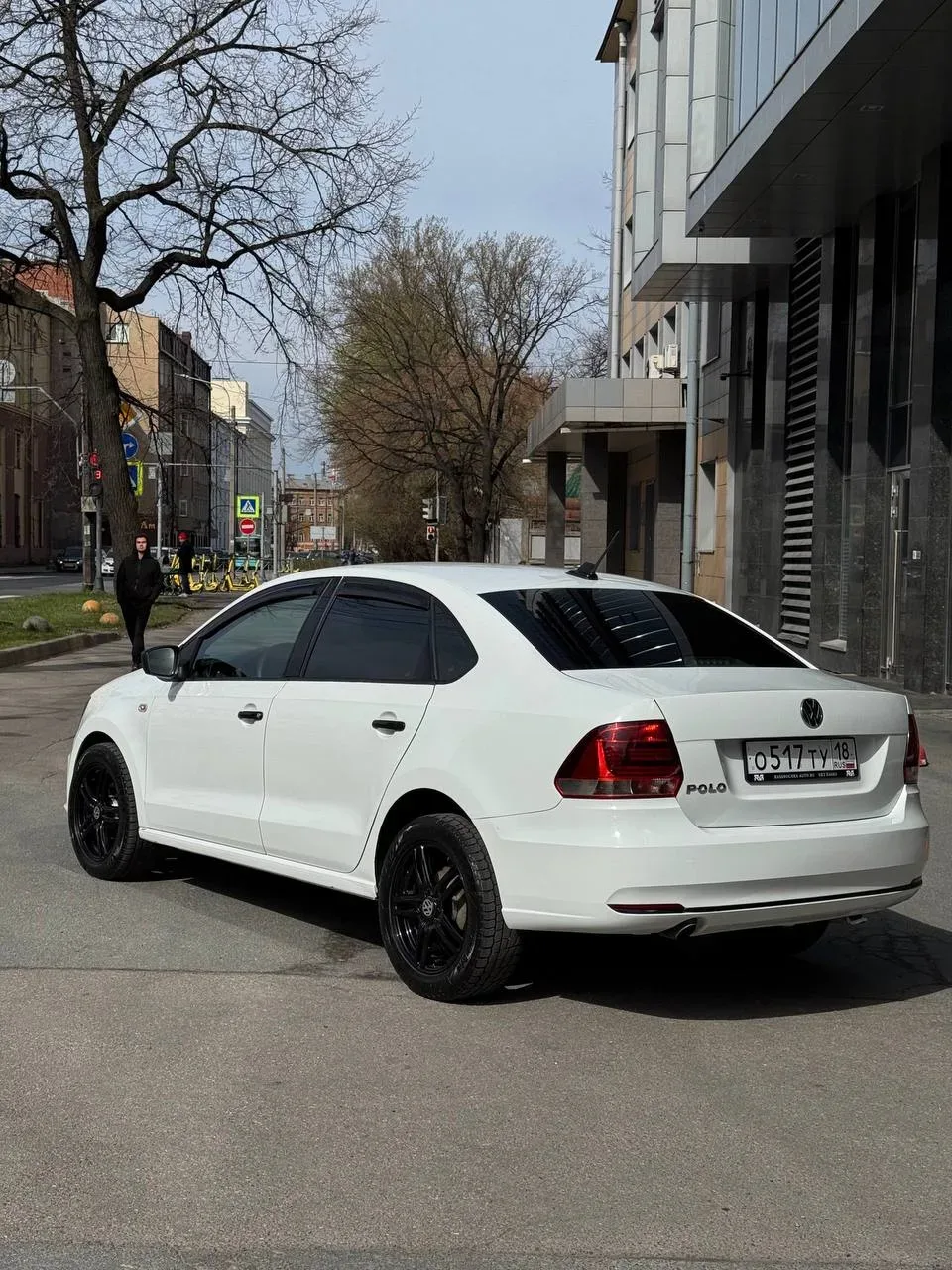 VOLKSWAGEN POLO  ▪️ Год выпуска — 2019 ▪️ 1.6 | механика | 90 лс ▪️ 233 тысяч пробега  ▪️Комплектаци