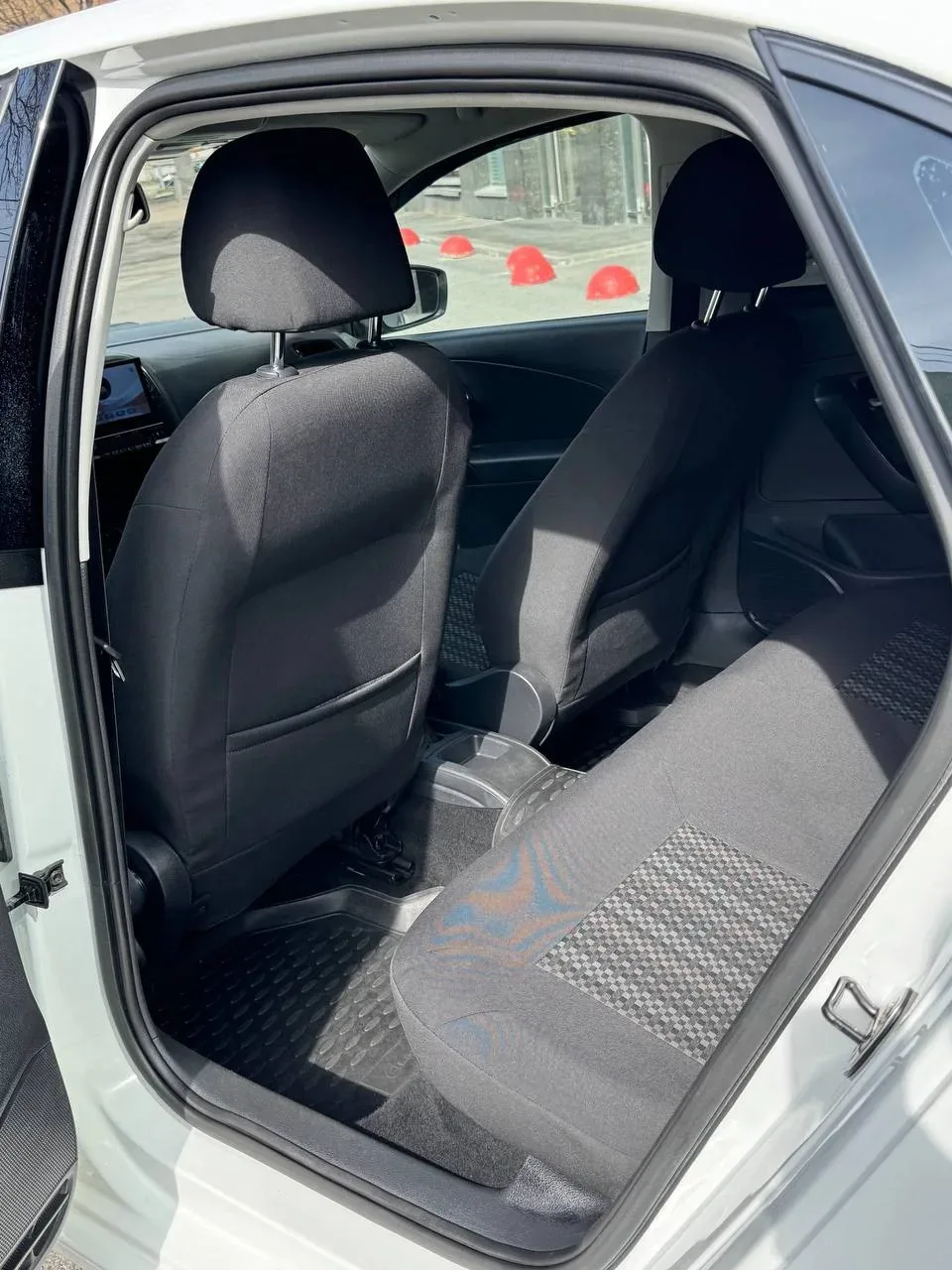 VOLKSWAGEN POLO  ▪️ Год выпуска — 2019 ▪️ 1.6 | механика | 90 лс ▪️ 233 тысяч пробега  ▪️Комплектаци