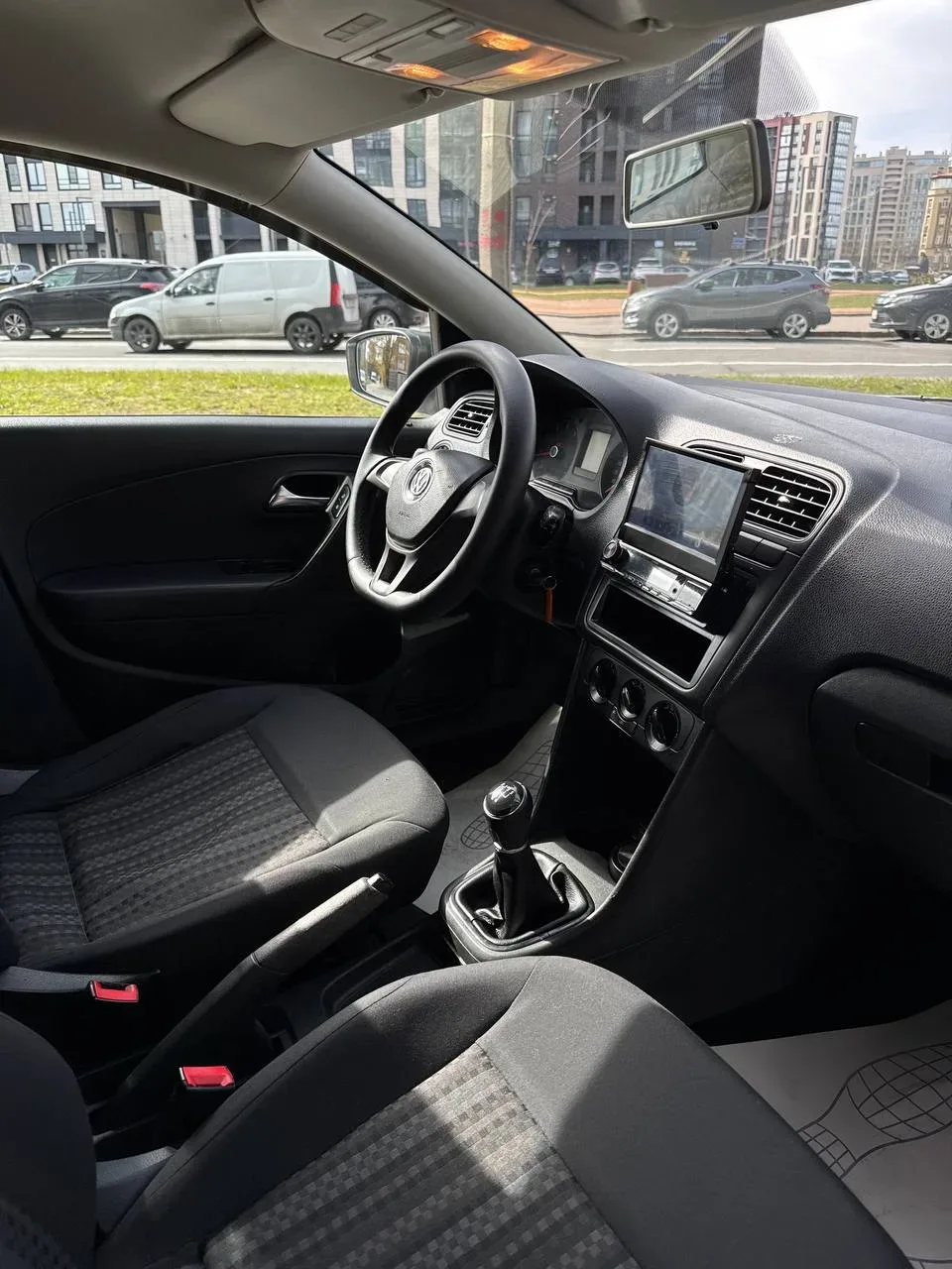 VOLKSWAGEN POLO  ▪️ Год выпуска — 2019 ▪️ 1.6 | механика | 90 лс ▪️ 233 тысяч пробега  ▪️Комплектаци