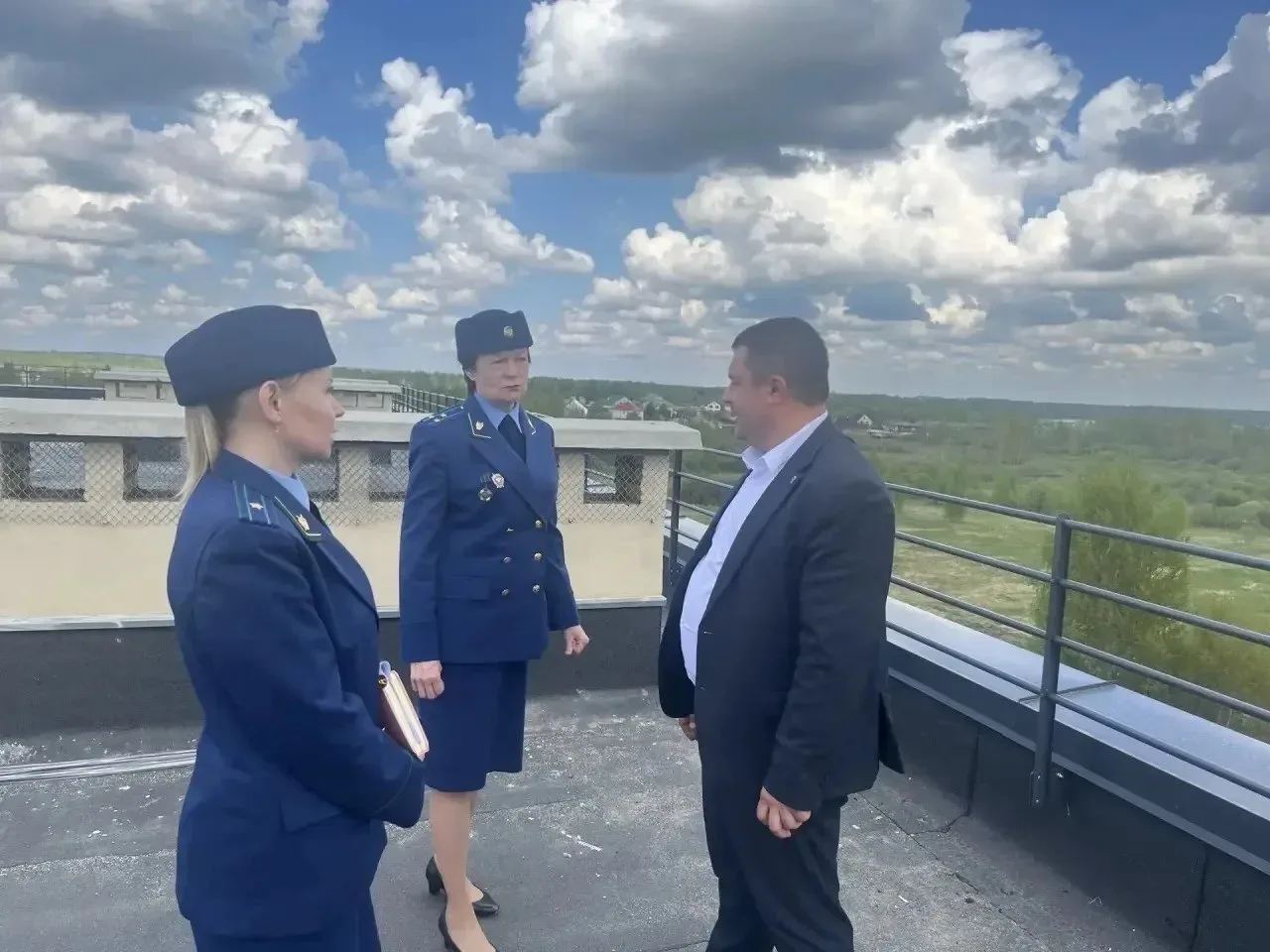 📌 Город и благоустройство  Заместитель прокурора Ярославской области Светлана Козлова провела личный