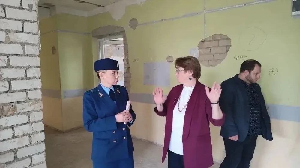 📌 Новости  Переславская прокуратура взяла под контроль капремонт здания гимназии на улице Менделеева