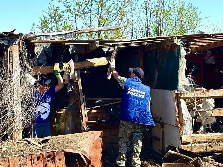 Более 145 домов восстановили волонтеры в курском приграничье  В лагере «Курский рубеж» продолжается 