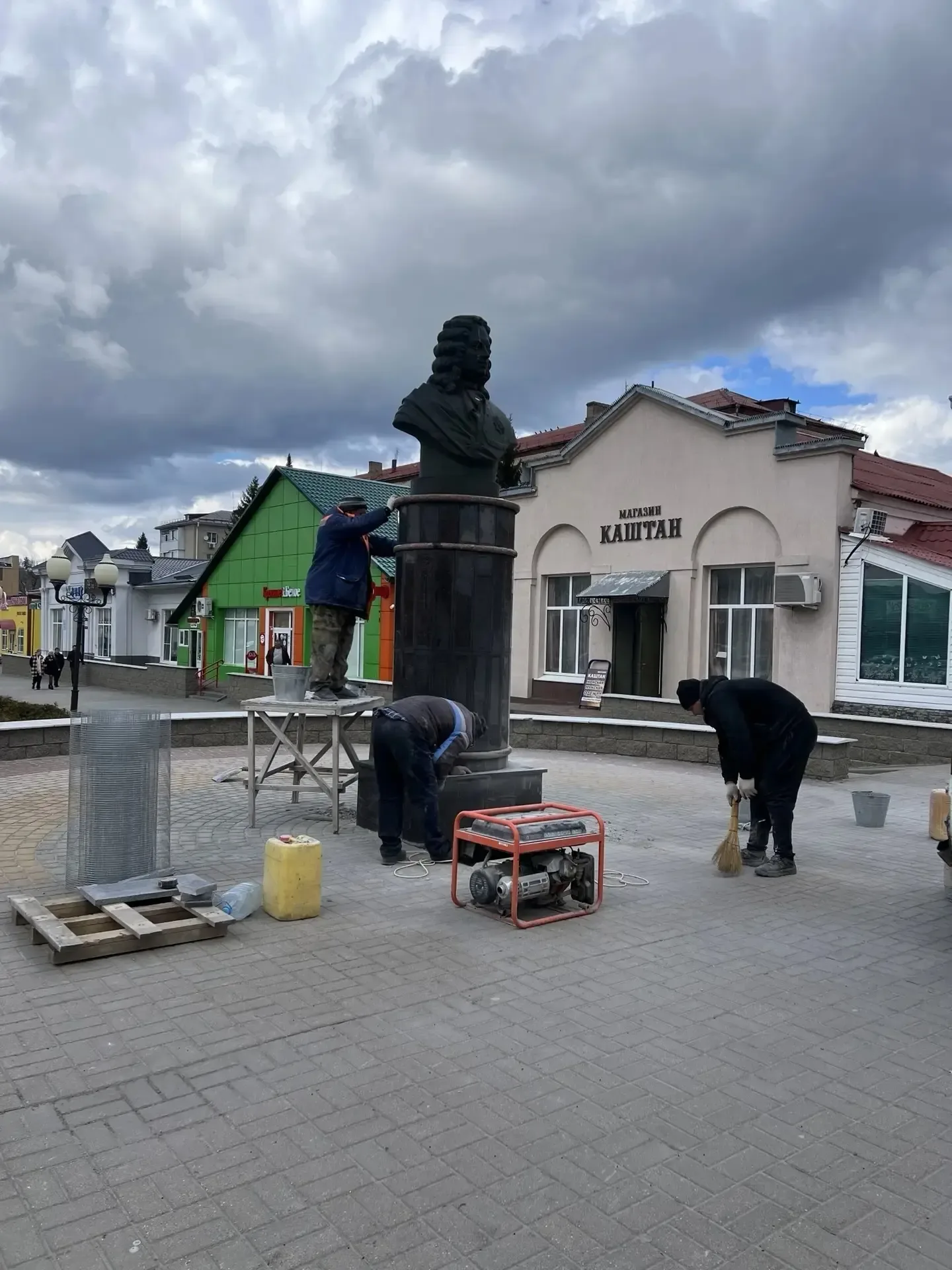 🏛 Земляк подарил бюсту графа Шереметева вторую жизнь  Накануне майских праздников в Борисовке принар