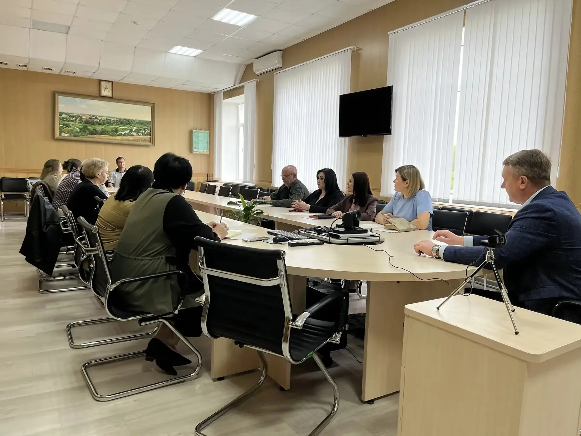 В Борисовском округе одобрили два социальных контракта на открытие своего дела.  Комиссия муниципаль