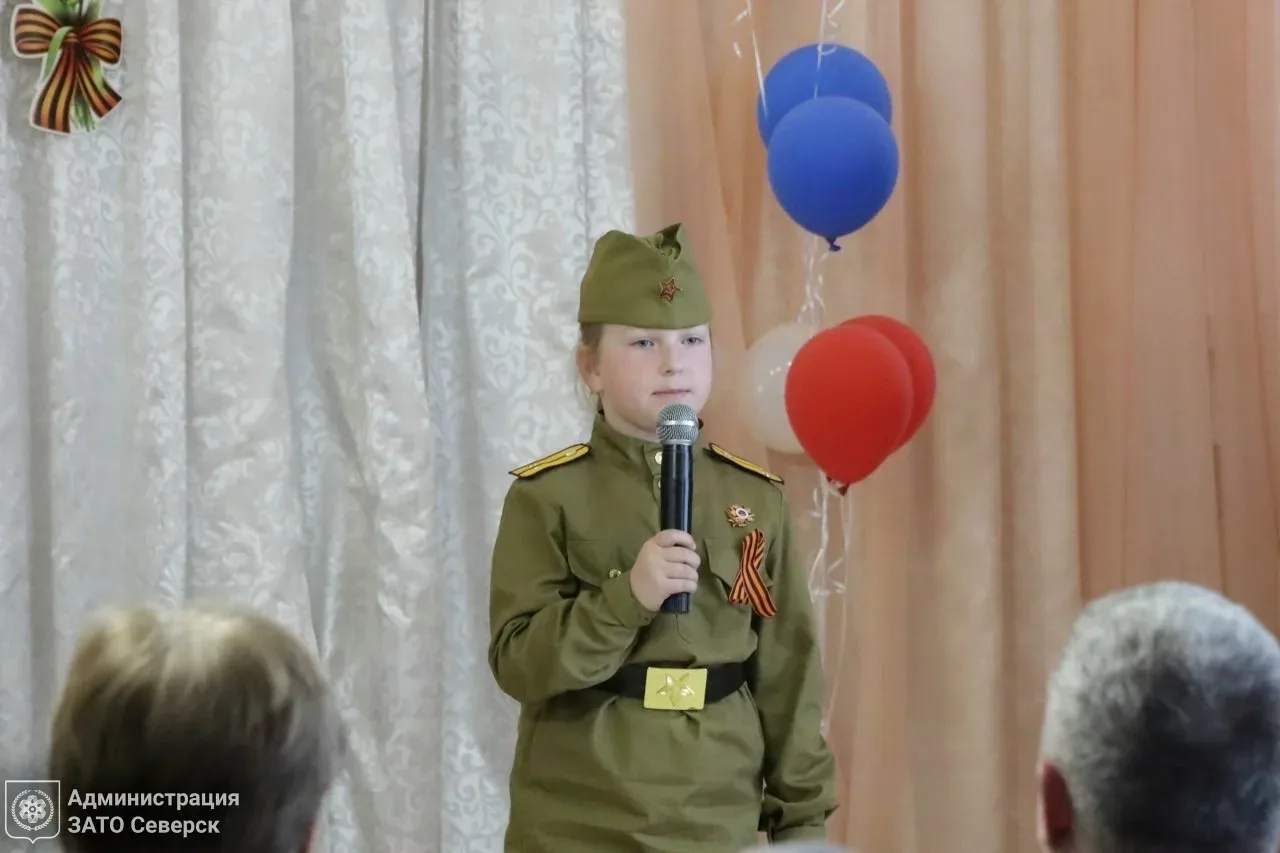 Мэр Николай Диденко встретился с ветеранами сферы медицины Северска  Говорили о важном: о патриотиче