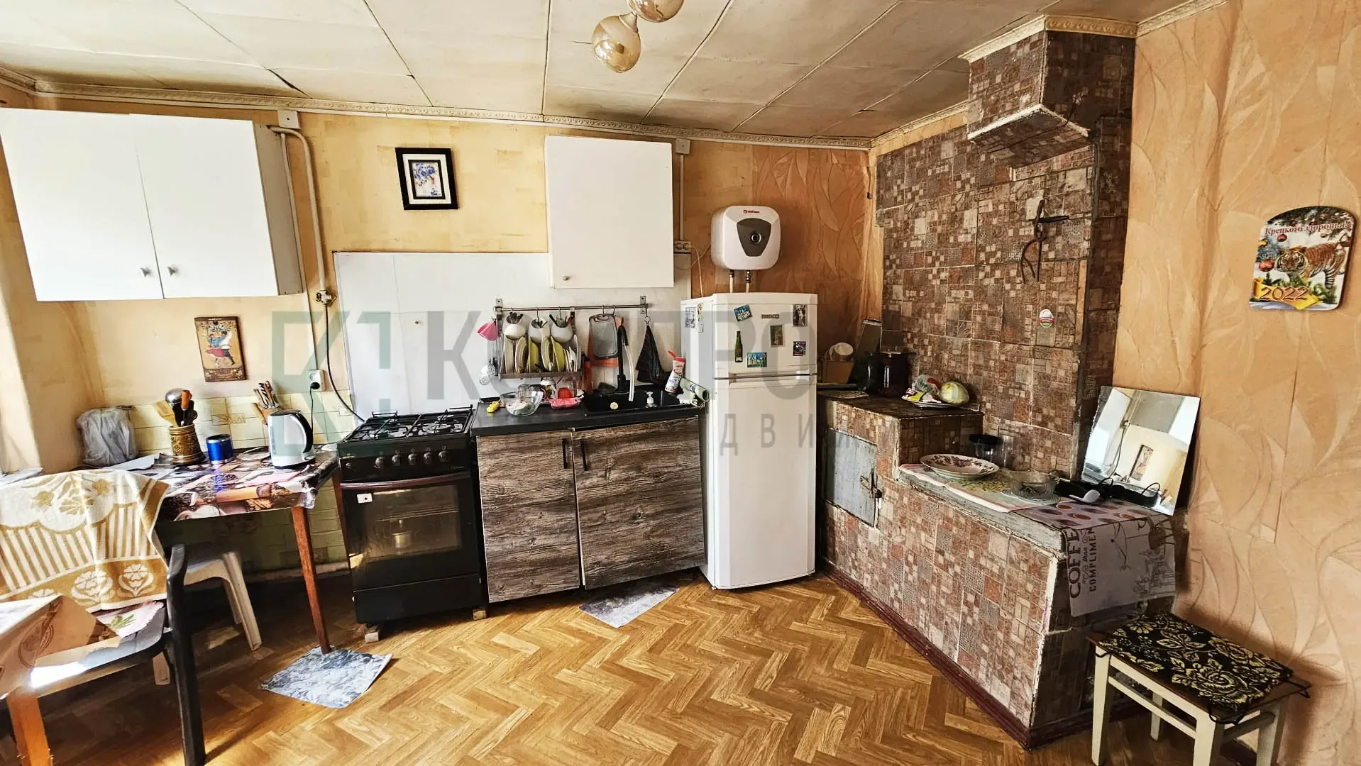 📍 Уютный дом с большим участком    🏠 Дом:  ✅ Площадь 55,8 кв.м, 4 комнаты  ✅ Кирпичный, с ремонтом и