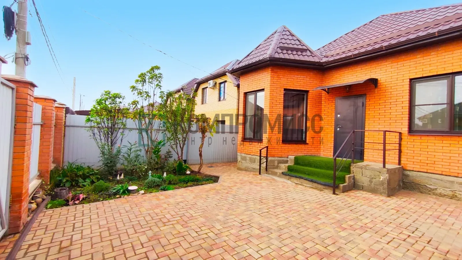 🏠 ID 92045007 Адрес: Краснодарский край, г. Краснодар, х. Ленина  📍Уютный домик с тремя спальнями ря