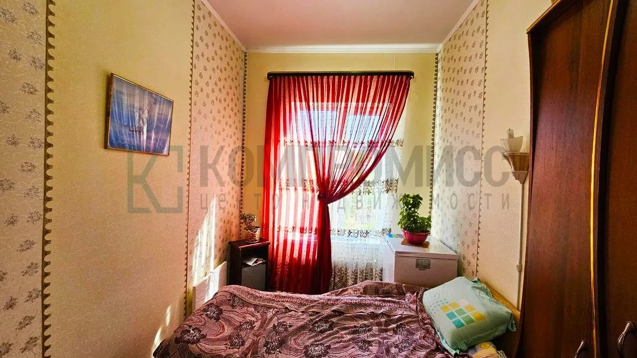 📍 Обжитой дом с верандой и ухоженным садом 🏠 Дом: ✅ 69,5 м², 2 спальни + гостиная ✅ Ремонт, мебель и