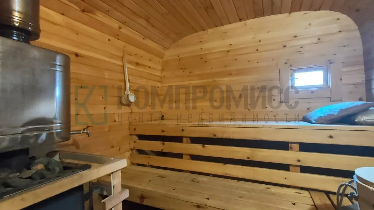 📍 Просторный кирпичный дом с гаражом и верандой  🏠 Про дом: ✅ 209 м²: кухня-гостиная 42,9 м² + веран