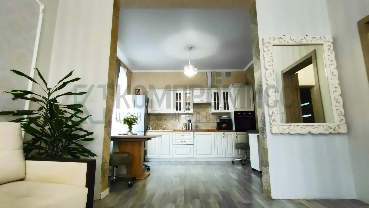 📍 Двухэтажный дом с плодовым садом на участке  🏠 Дом: ✅ 154 м², 4 комнаты, кухня-гостиная 35 м² ✅ Со