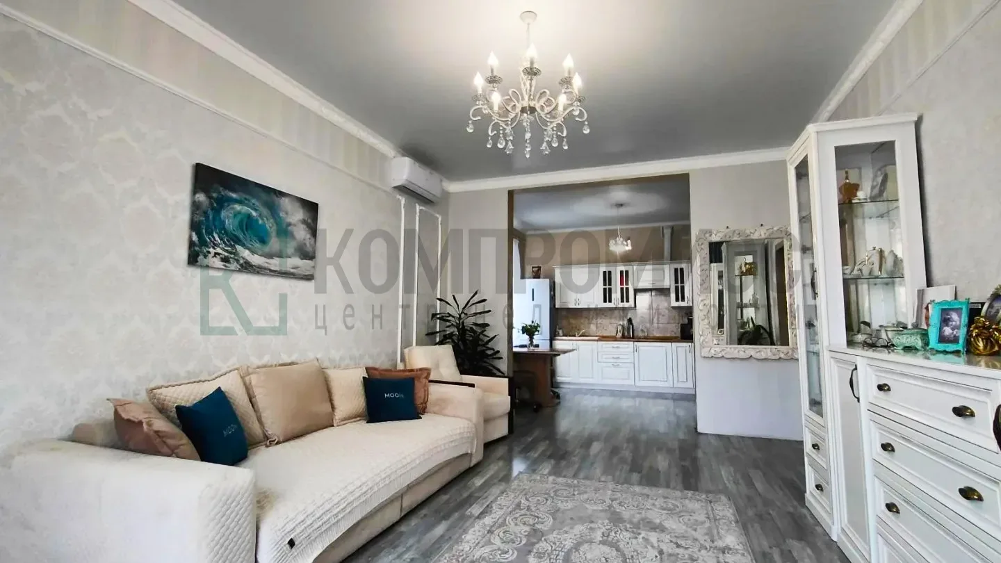 📍 Двухэтажный дом с плодовым садом на участке  🏠 Дом: ✅ 154 м², 4 комнаты, кухня-гостиная 35 м² ✅ Со