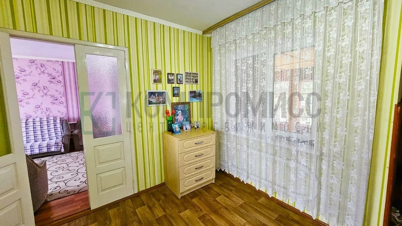 📍Кирпичный дом с ремонтом, мебелью и плодовым садом 🏠 Про дом: ✅ Кирпичный, обжитой, 2000 года постр