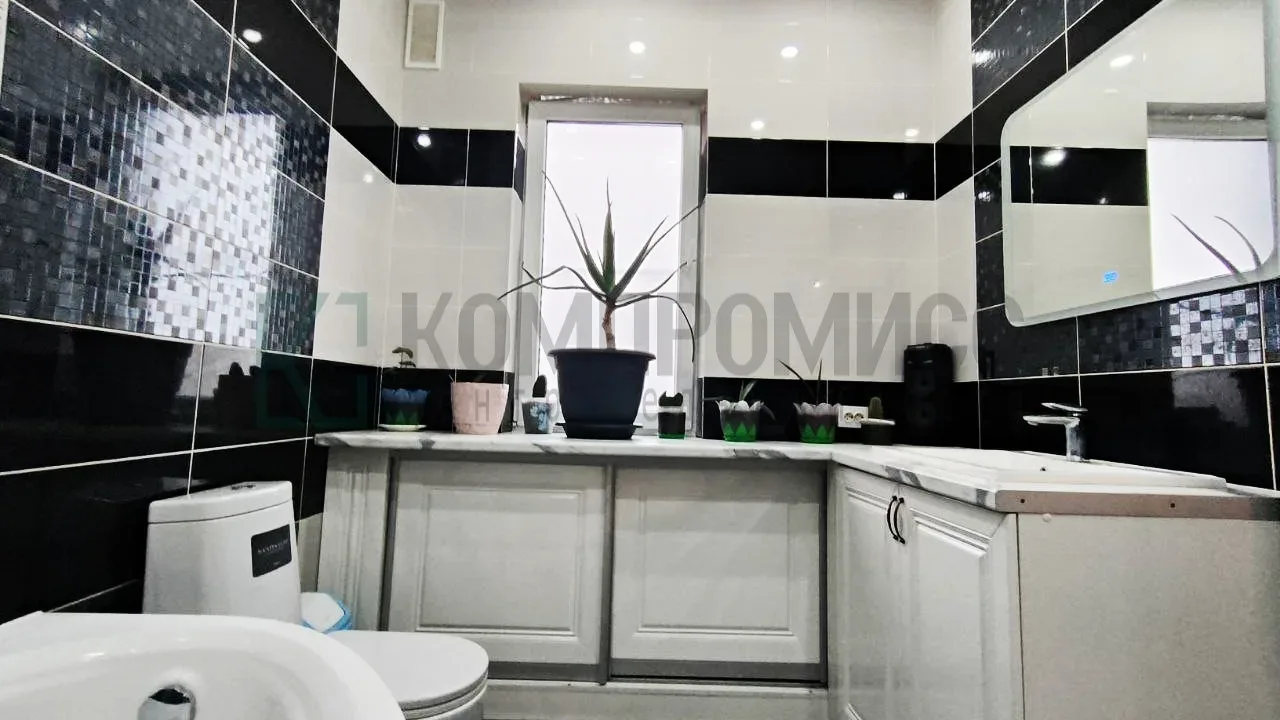 📍 Уютный дом с ремонтом и плодовым садом    🏠 Про дом:  ✅ 84,8 м²: кухня-гостиная, 3 спальни, просто