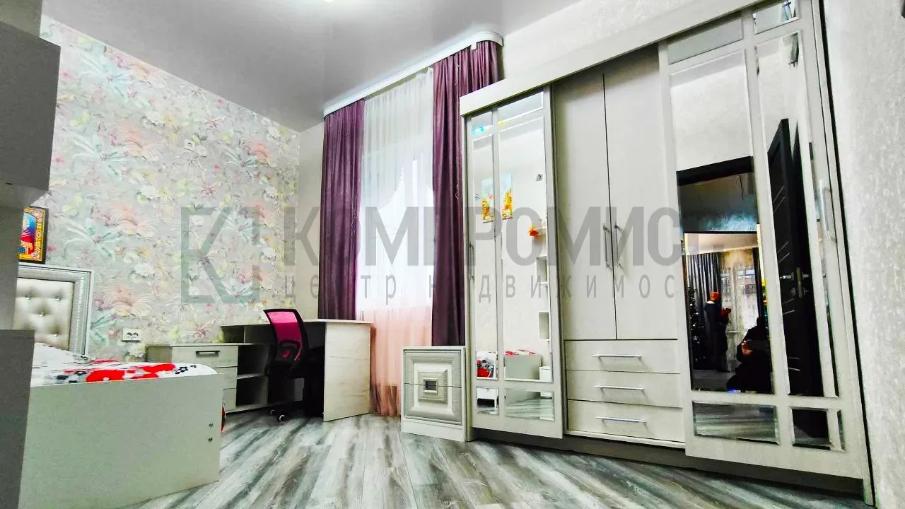📍 Уютный дом с ремонтом и плодовым садом    🏠 Про дом:  ✅ 84,8 м²: кухня-гостиная, 3 спальни, просто