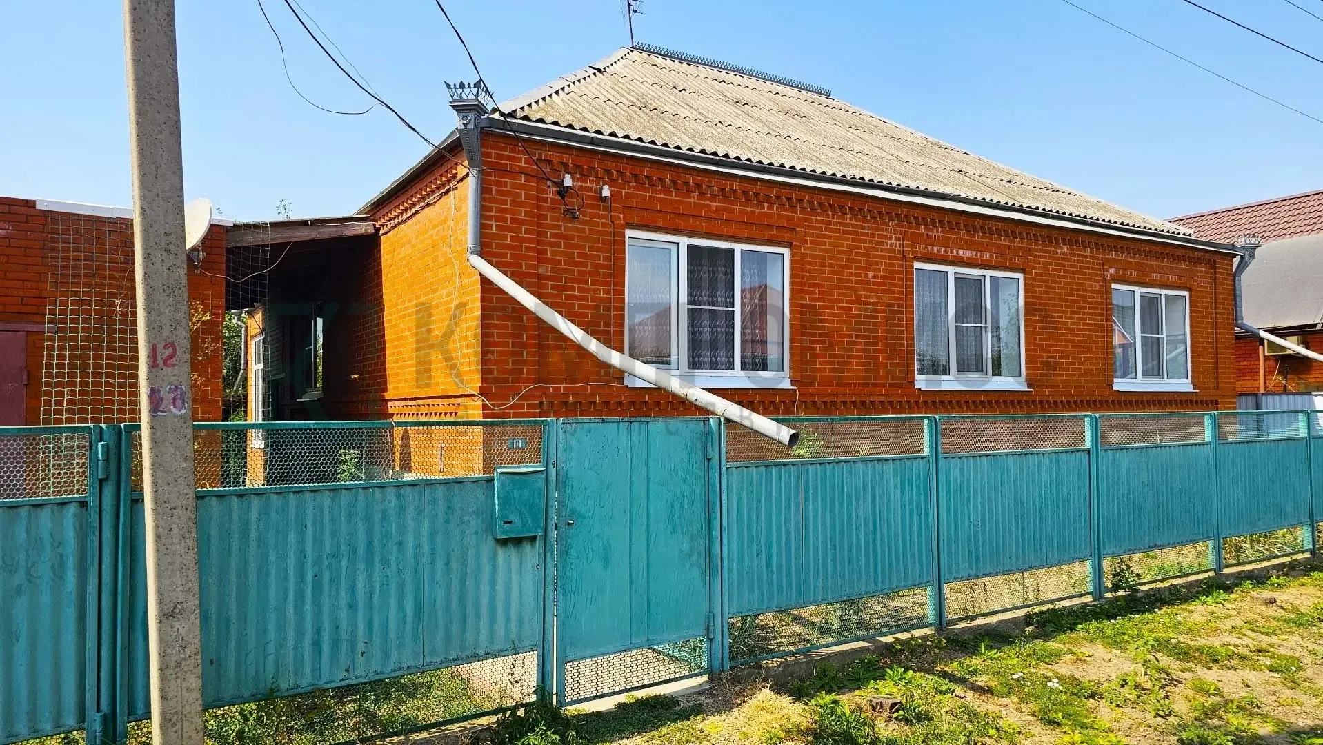 🏠 ID 114309314 Адрес: Краснодарский край, Абинский р-н, ст-ца Холмская  📍Кирпичный дом с ремонтом, м