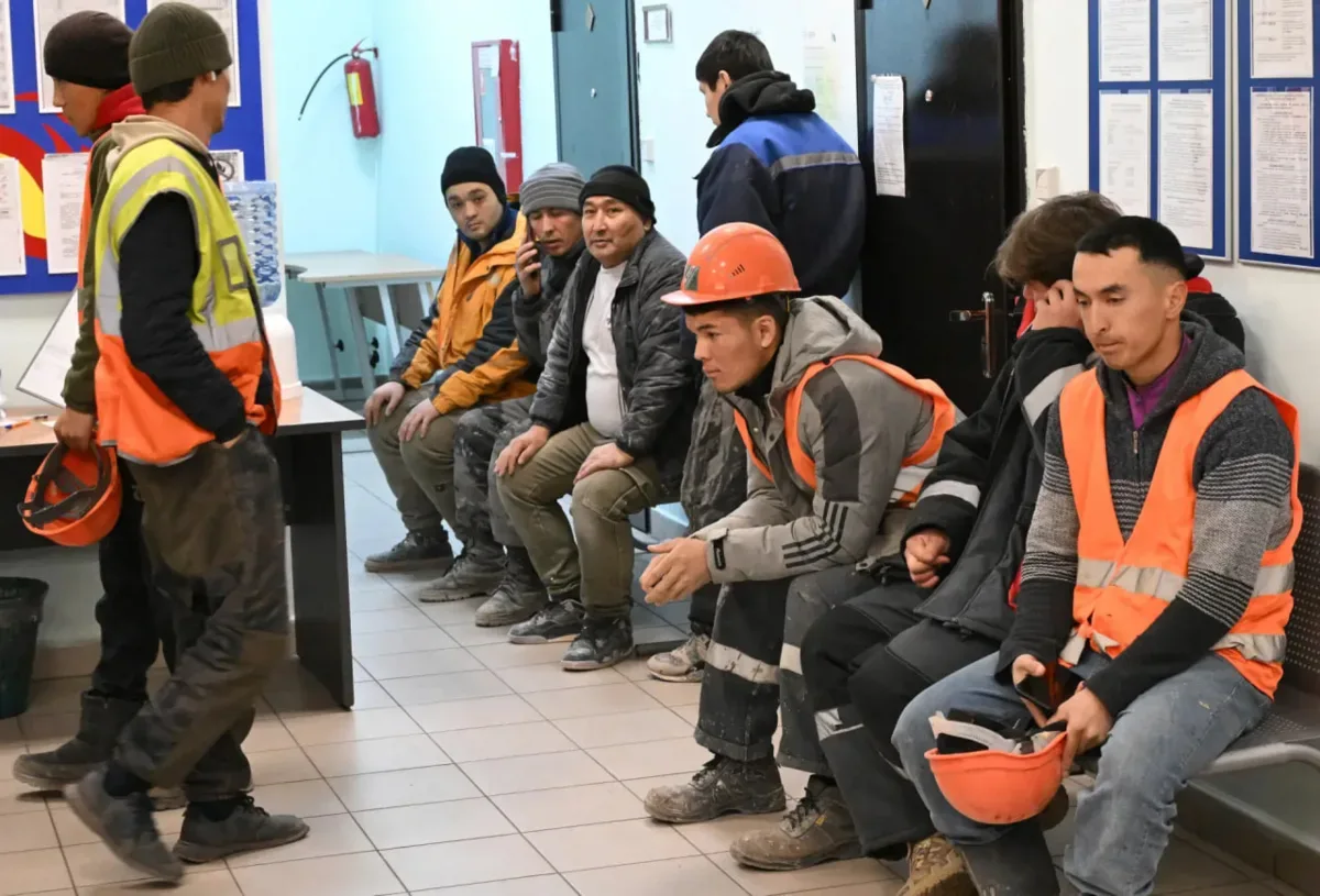 🔴 𝗬𝗼𝘀𝗵𝗸𝗮𝗿-𝗢𝗹𝗮𝗱𝗮𝗻 𝘆𝗲𝘁𝘁𝗶 𝗻𝗮𝗳𝗮𝗿 𝗺𝗶𝗴𝗿𝗮𝗻𝘁 «𝗱𝗲𝗽𝗼𝗿𝘁» 𝗯𝗼‘𝗹𝗱𝗶   👥 Yoshkar-Ola (Mari El Respublikasi)dagi qu
