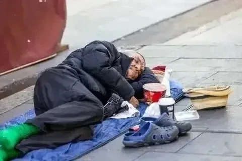 Как помочь человеку в трудной ситуации?  ☝️ Важно! Только по добровольному согласию людям без опреде