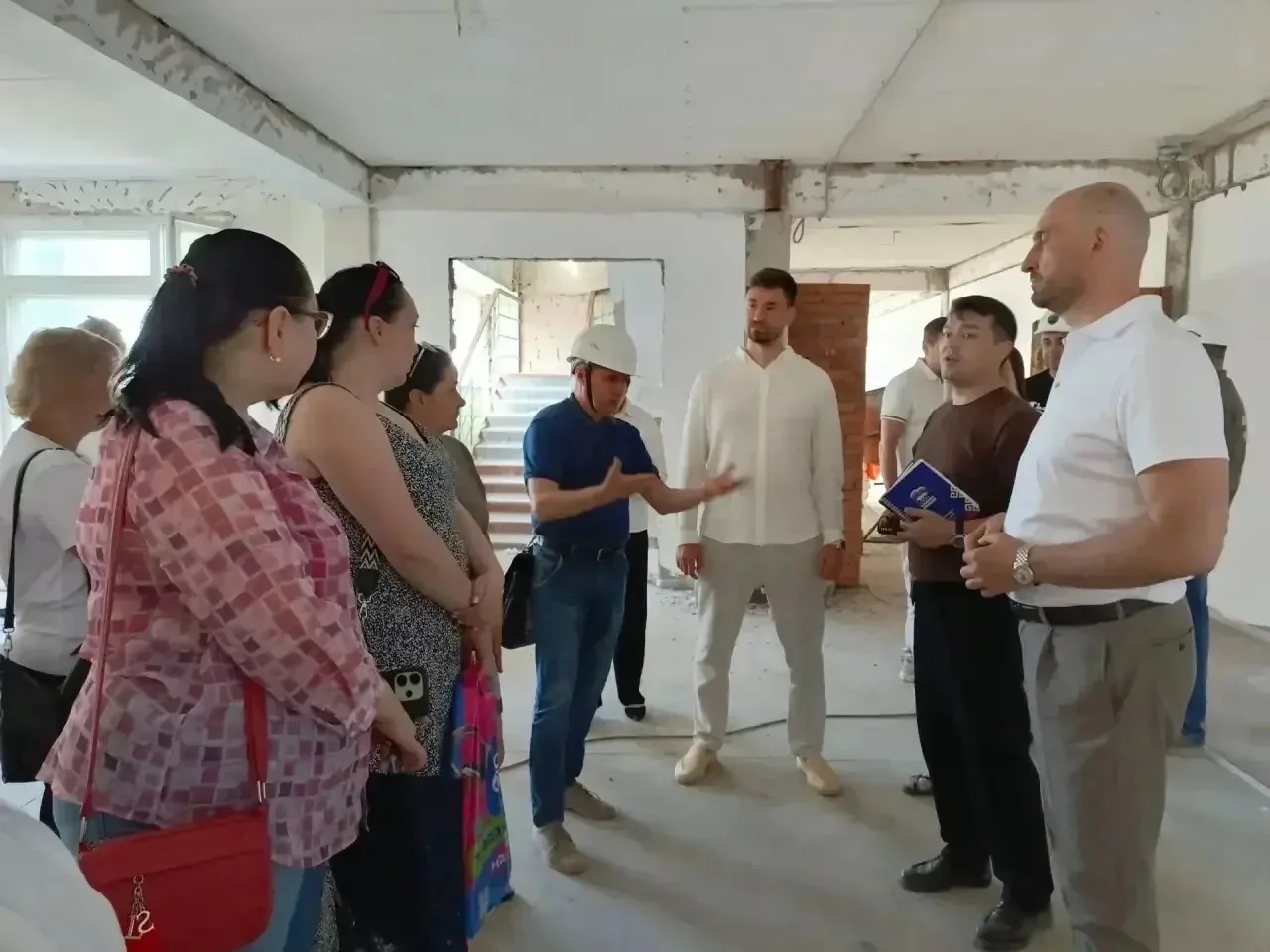 Родительский контроль за ходом капитального ремонта школ города Чебоксары  Сейчас параллельно в 16 о