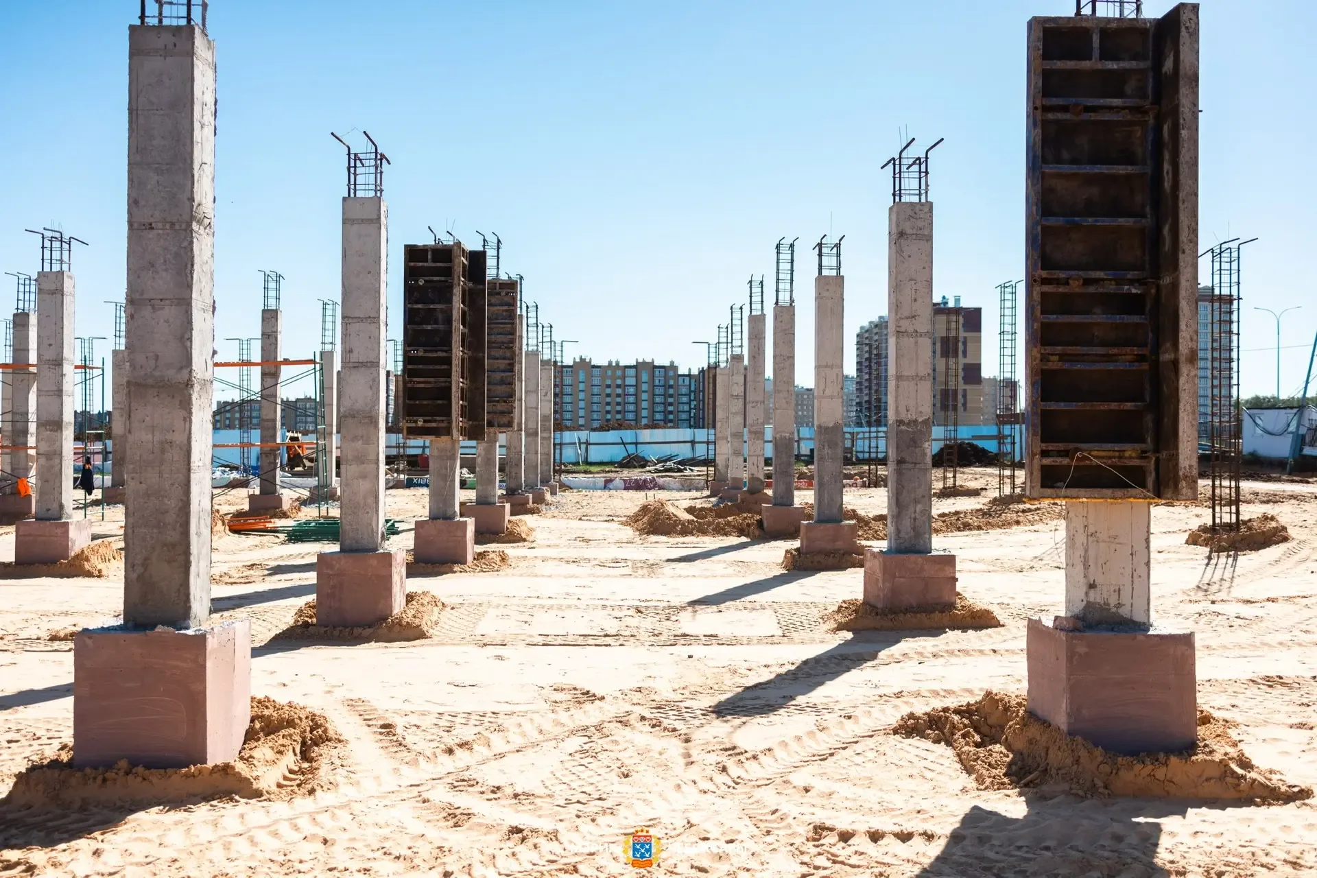 Ход строительства МФЦ в Новом городе  Сегодняшнее утро мы посвятили Новому городу, посетили строител