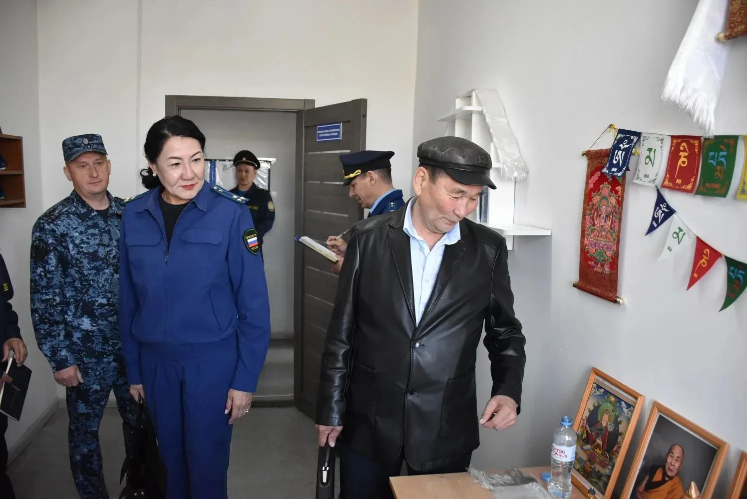 В Туве проверили соблюдение прав лиц, осужденных к принудительным работам   Заместитель прокурора Ре