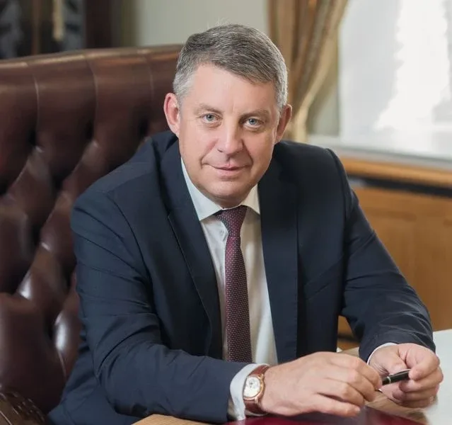 Брянская рокировка Александр Богомаз покинул пост после почти 12 лет правления  Президент Владимир П