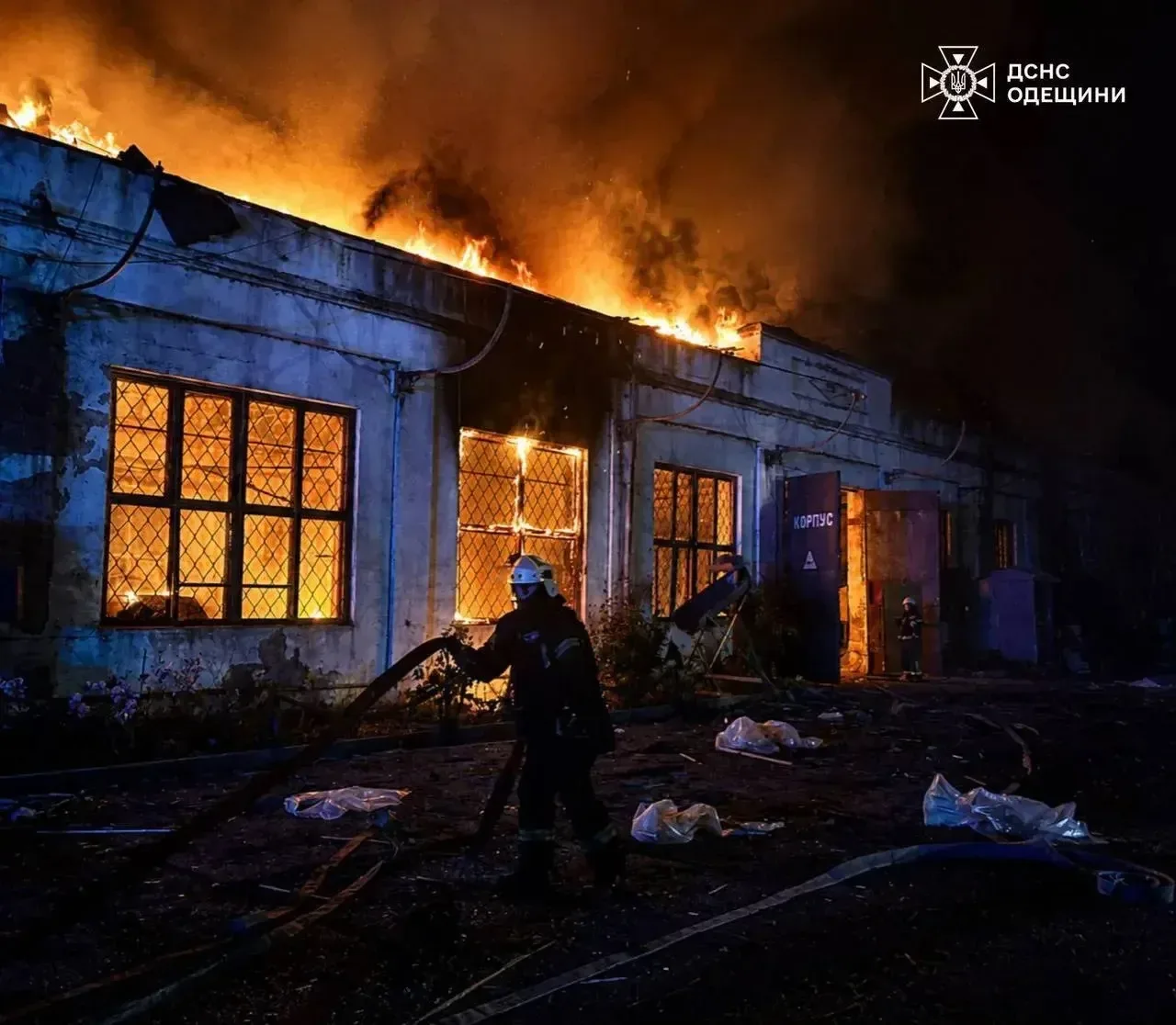 ‼️🇷🇺🇺🇦 Ночью "Герани" ударили по целям в Одесской, Харьковской, Днепропетровской, Сумской и Чернигов