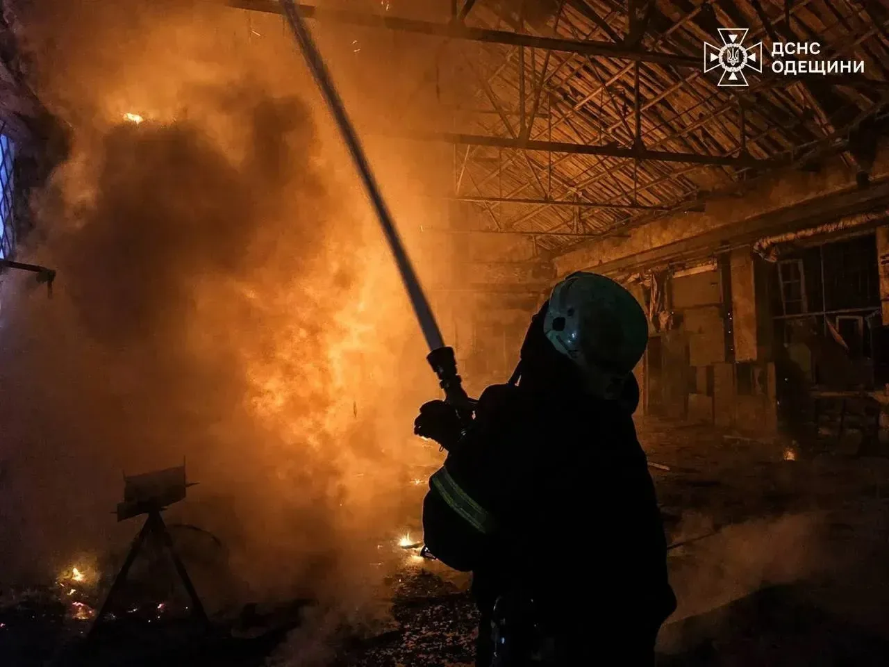 ‼️🇷🇺🇺🇦 Ночью "Герани" ударили по целям в Одесской, Харьковской, Днепропетровской, Сумской и Чернигов