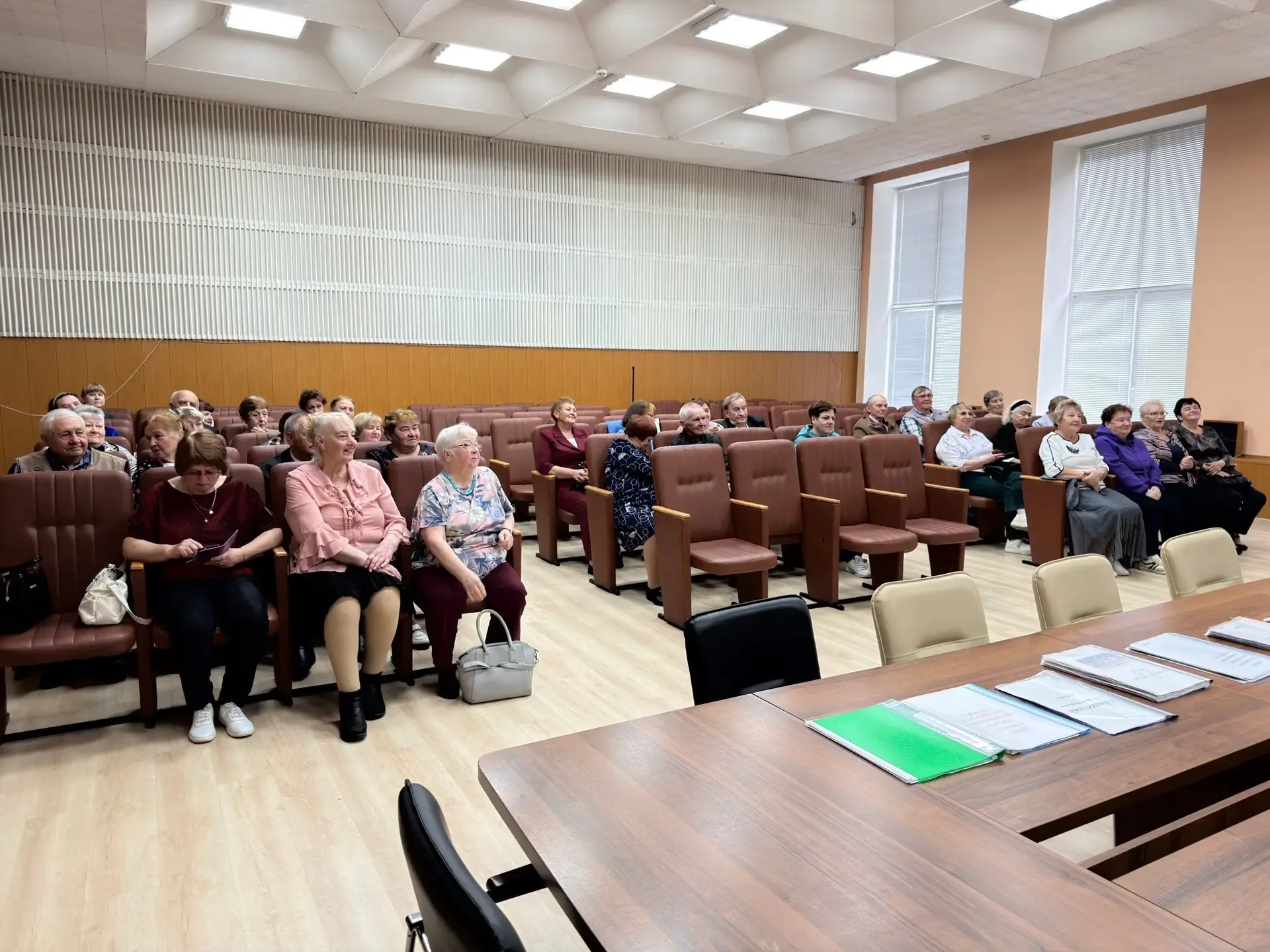 Вчера принял участие в заседании ветеранской организации Череповецкого округа  💫В зале собрались люд