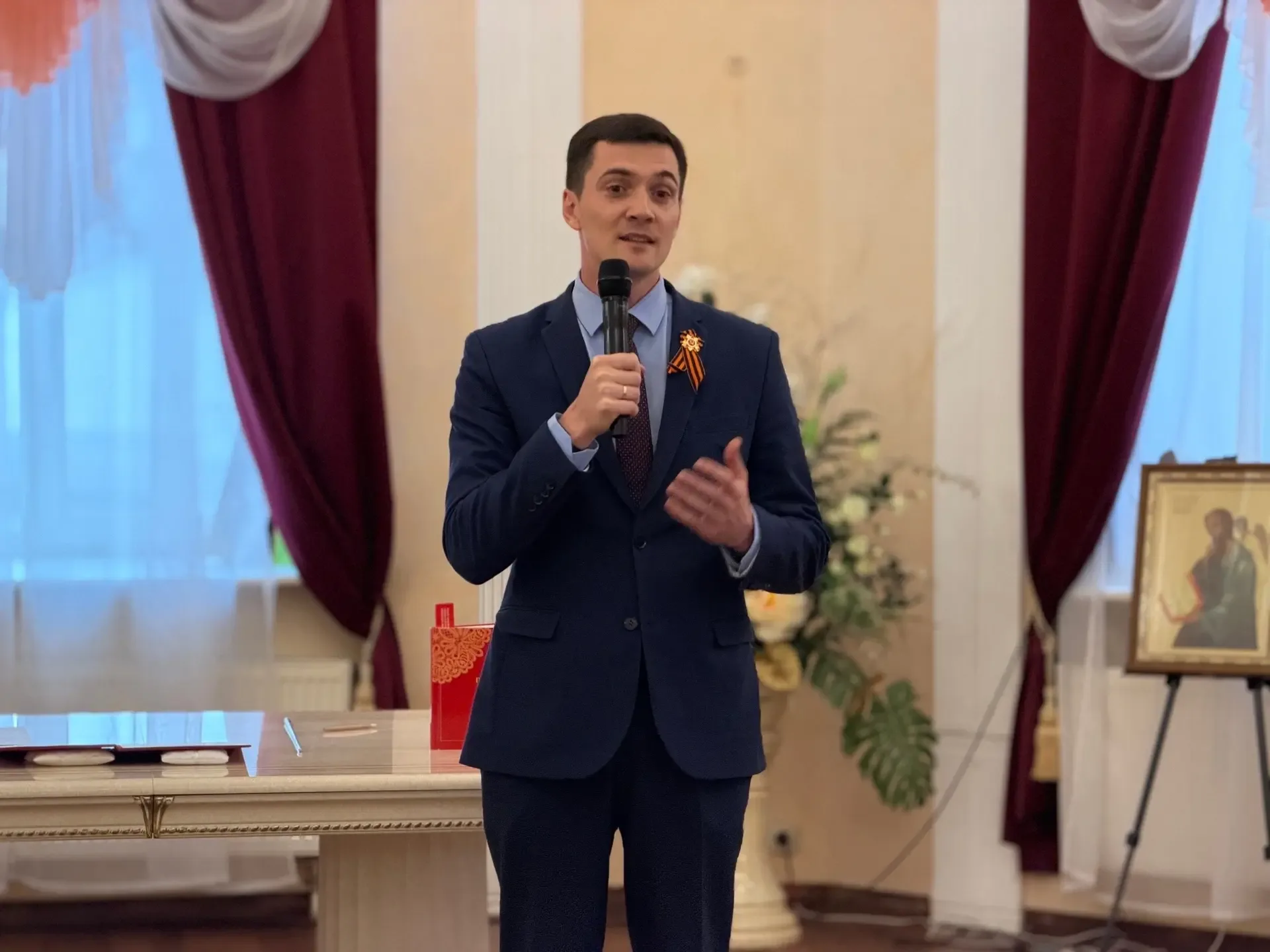 Любовь, которой не страшны годы!  ✨Сегодня в ЗАГСе прошло чествование юбилейных супружеских пар. В з