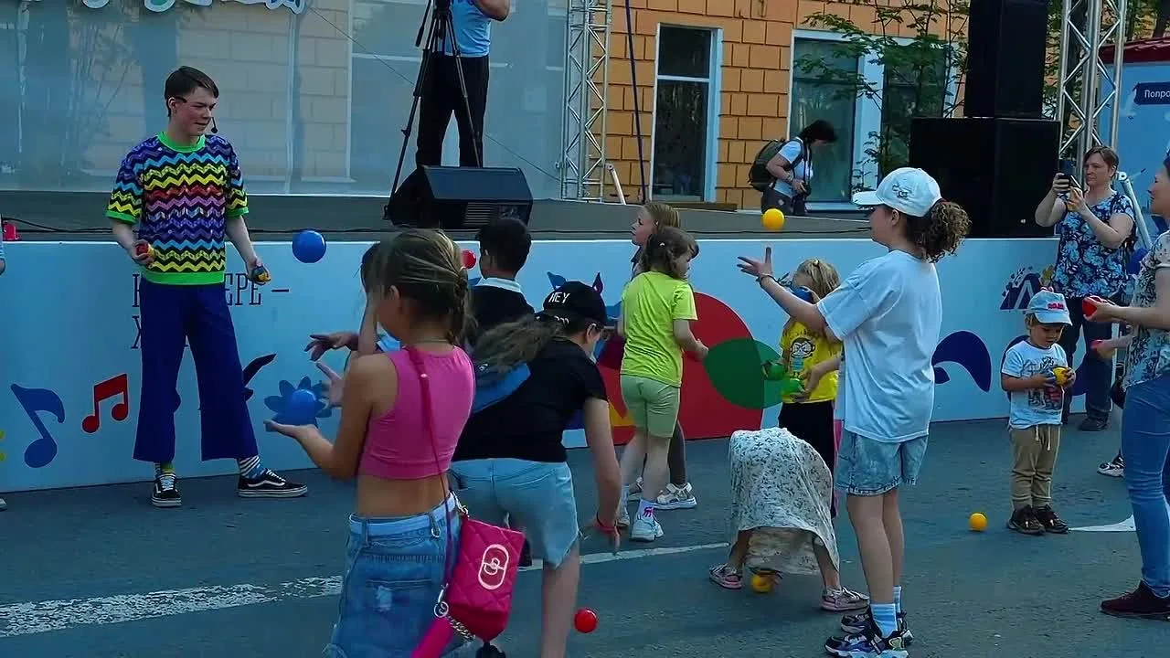 Видео
