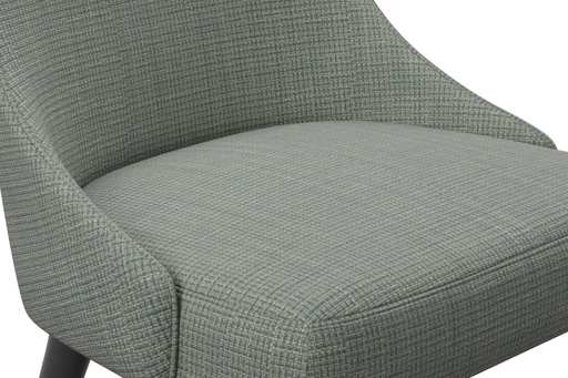 68b547b86499057f7d8db6f5.jpg