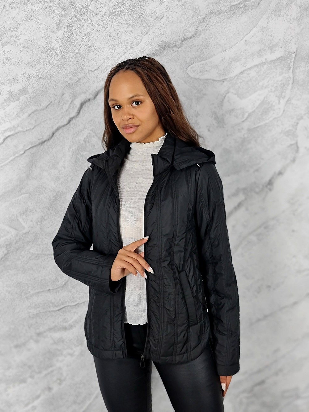 Куртка Monte Cervino с капюшоном черная, фотография №1