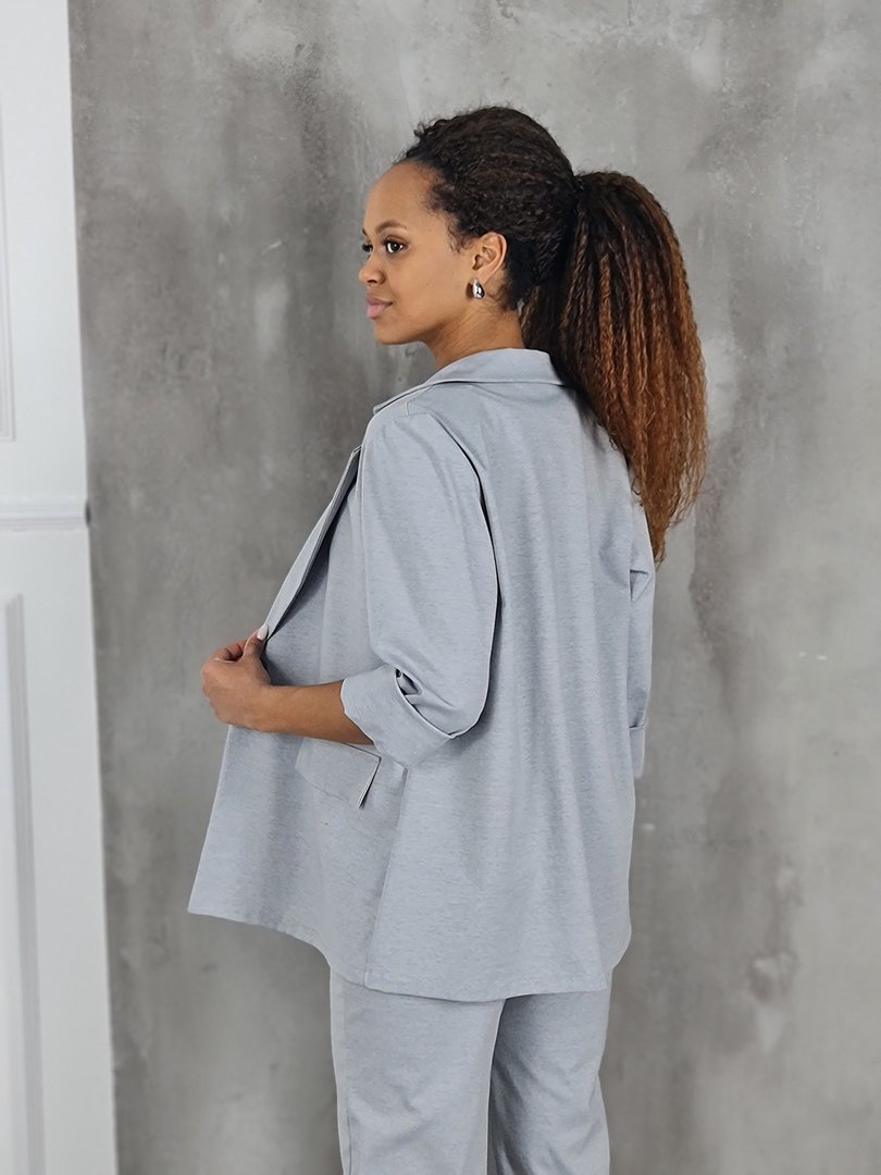 Костюм J-Clair с черным ремнем на брюках серый, фотография №4