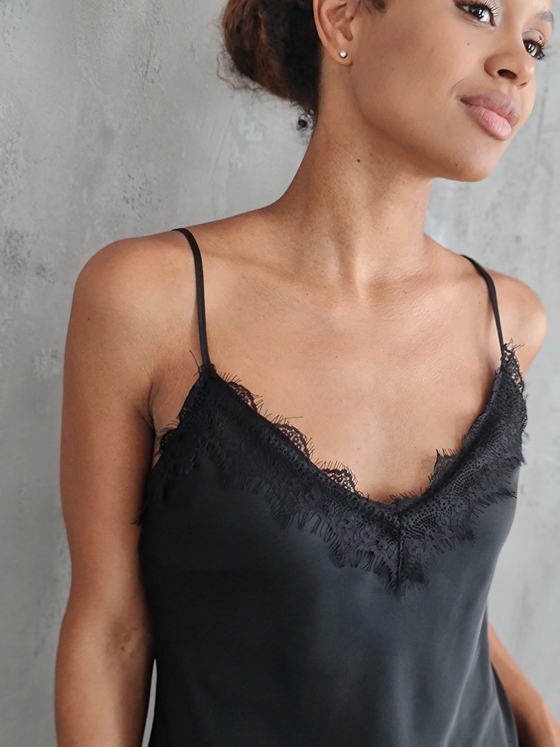 Топ Imperial атласный с кружевом тонкие бретельки черный, фотография №3
