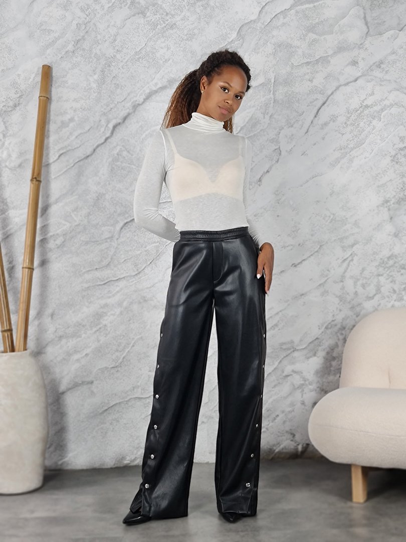 Брюки LUMINA прямые из экокожи черные , фотография №2