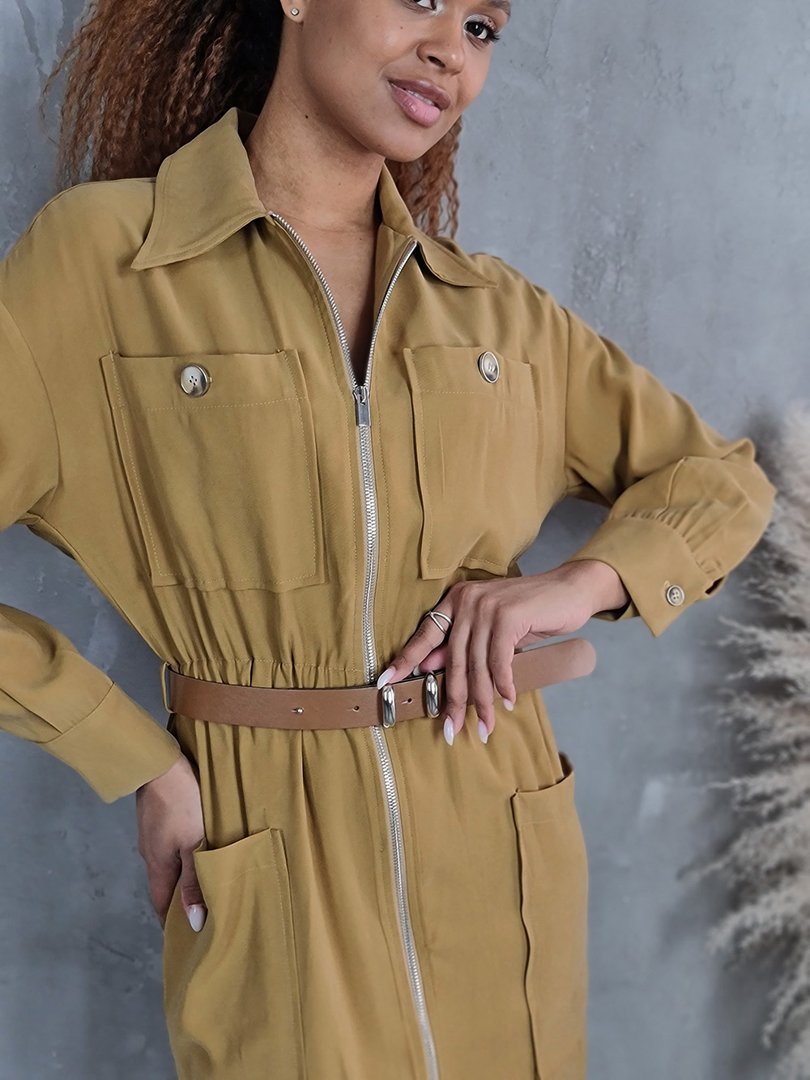 Платье Imperial с карманами и коричневым ремешком горчичное, фотография №5