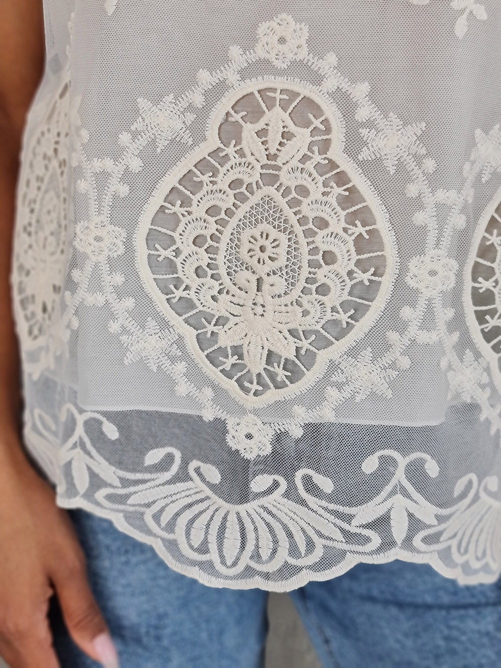 Футболка MIHO'S сетчатая с вышивкой кремовая, фотография №2