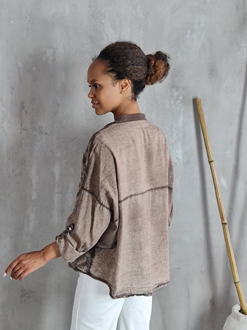 Рубашка STAR с цветочной вышивкой шоколадная, фотография №2