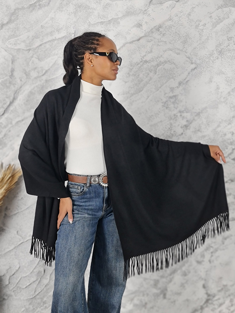 Палантин Vane.dy с бахрамой черный, фотография №1