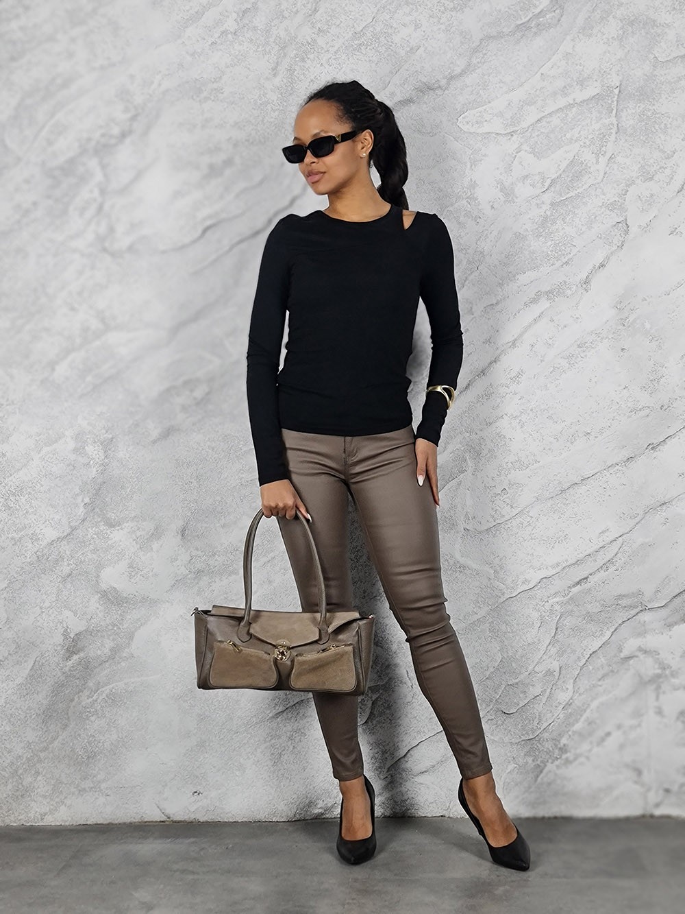 Лонгслив imperial с открытым плечом черный, фотография №2