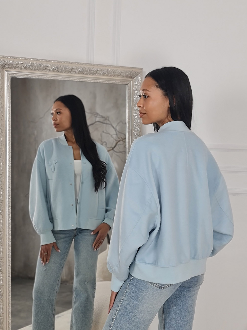 Бомбер Vicolo на кнопках с буквой v голубой , фотография №2