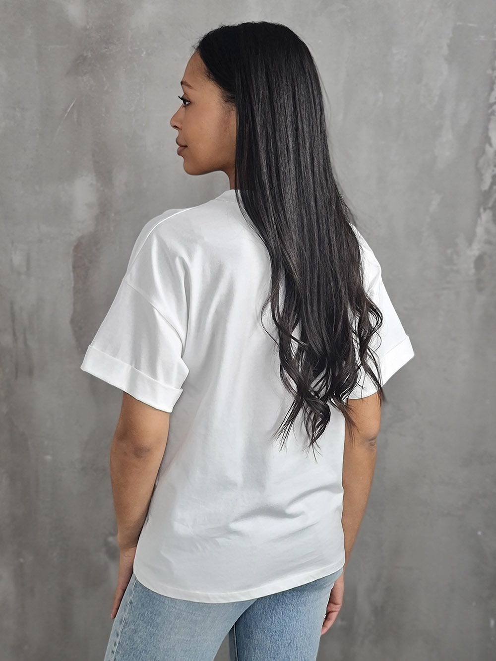 Футболка Imperial девушка ч/б с сережкой белая , фотография №4