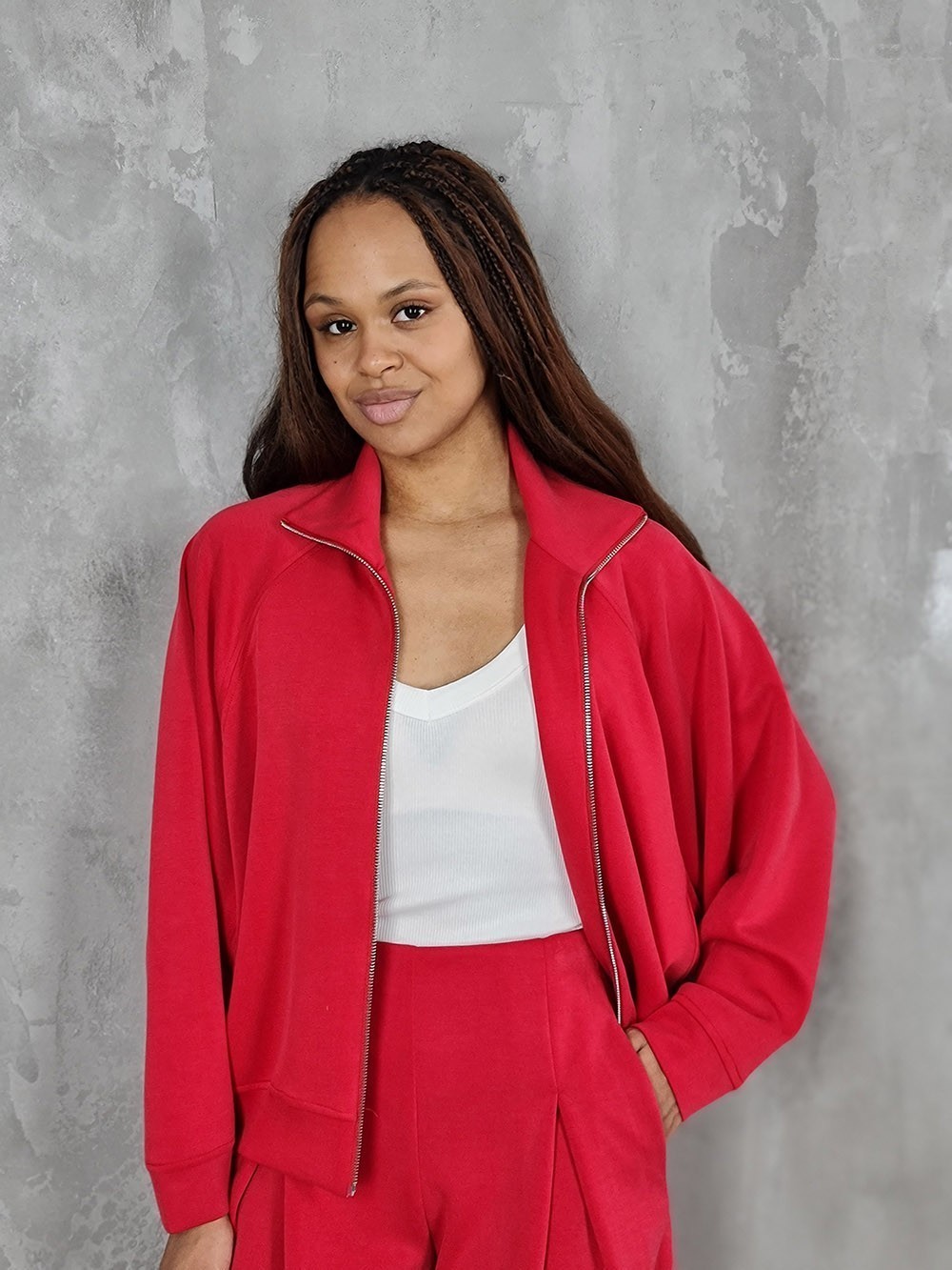Костюм Imperial кофта на молнии и брюки красный, фотография №2