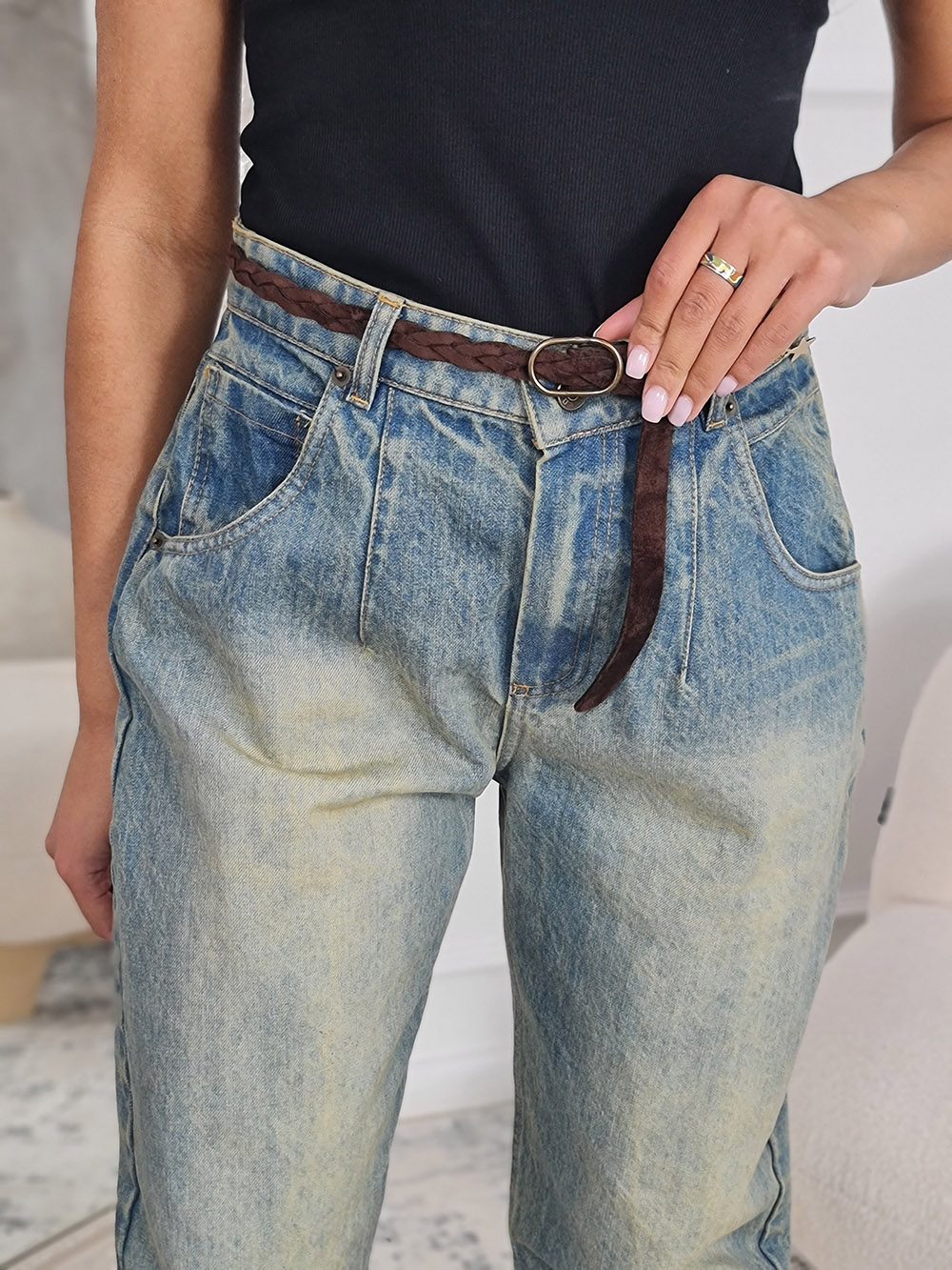 Джинсы Souvenir с шоколадным ремнем голубые , фотография №2