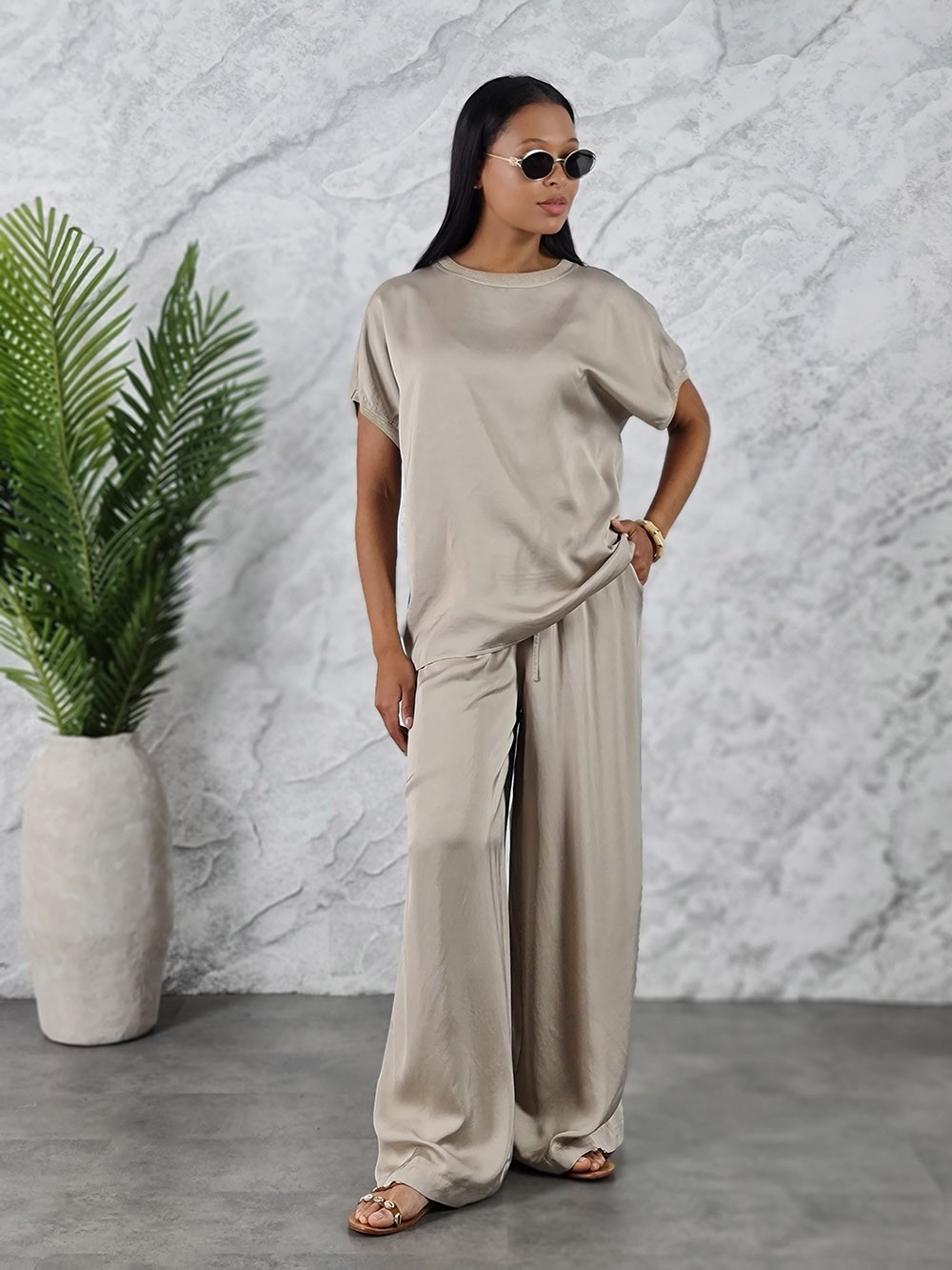 Костюм li.fe style футболка и брюки кремовый с золотым, фотография №1