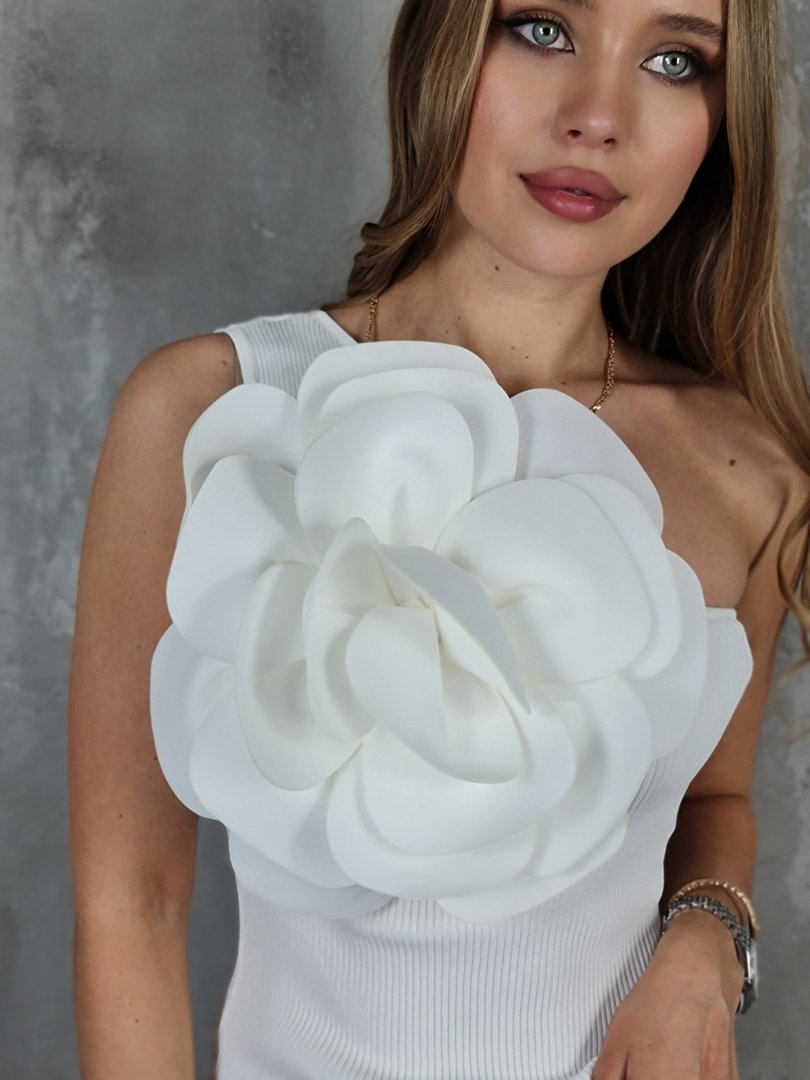 Топ GD на одно плечо с объемным цветком белый, фотография №2
