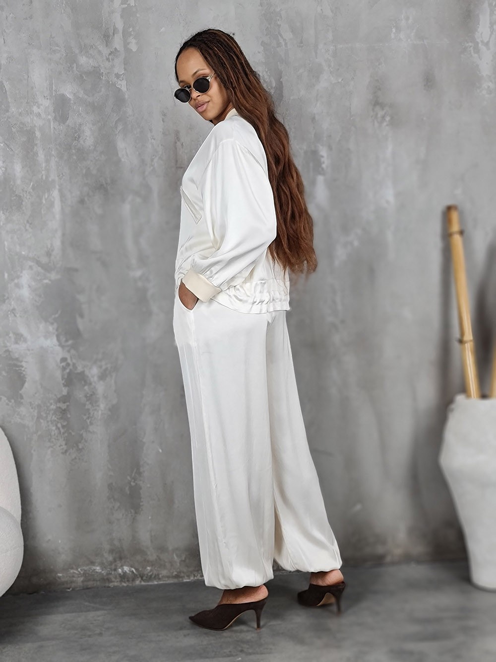 Костюм JNJ counture бомбер на молнии + брюки молочный, фотография №3