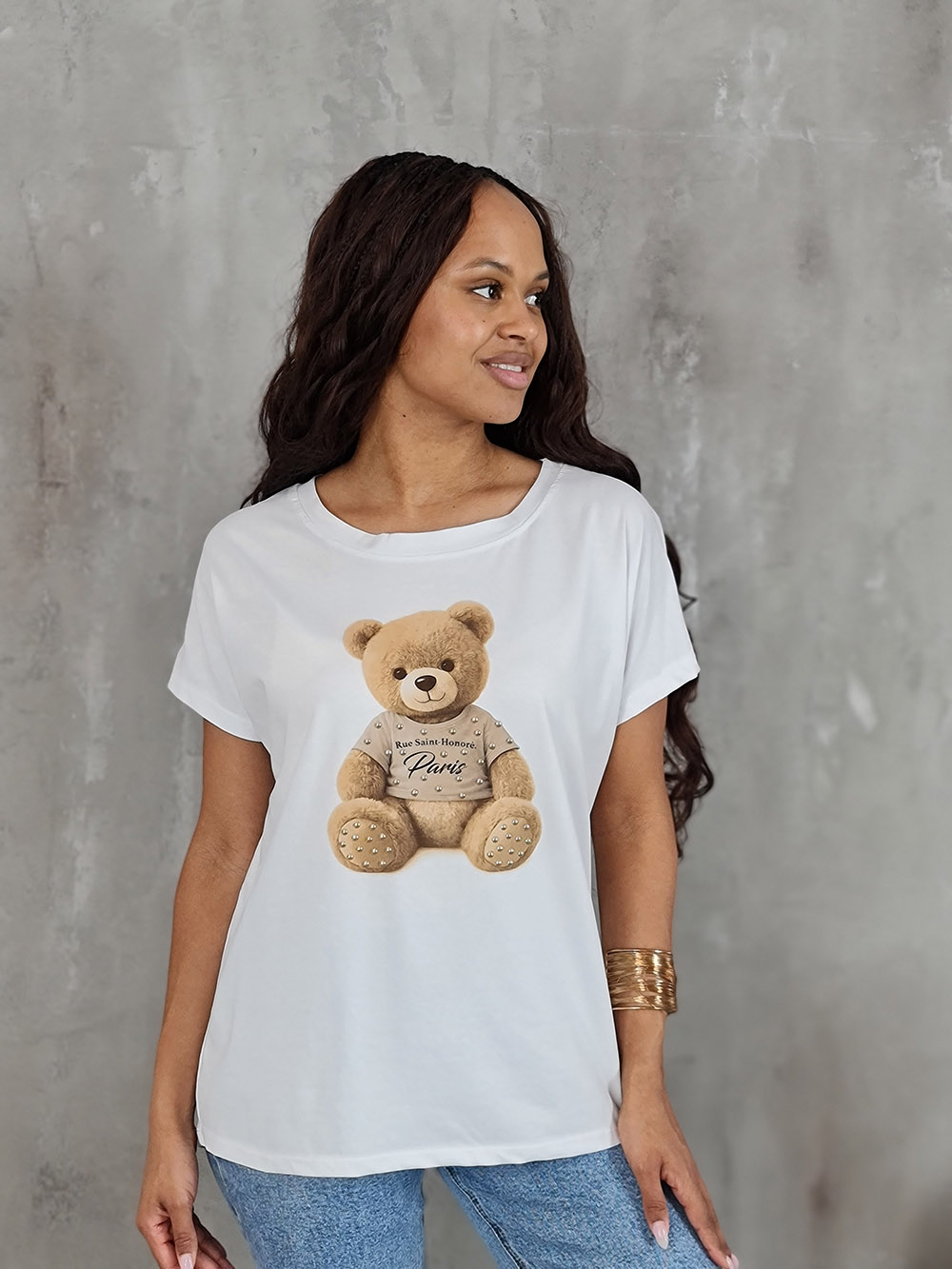 Футболка Mitica&Co. с принтом мишка в бежевой кофточке белая , фотография №1