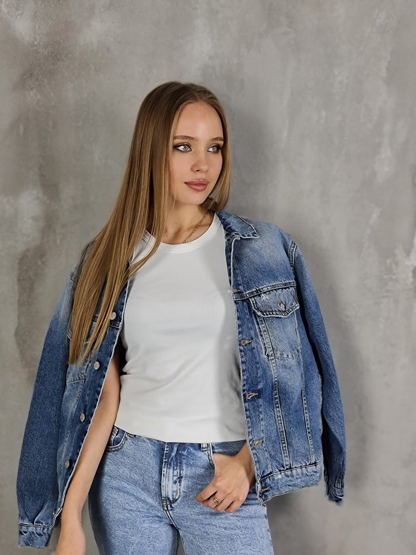 Джинсовка Vicolo с потертостями на плечах синяя, фотография №2